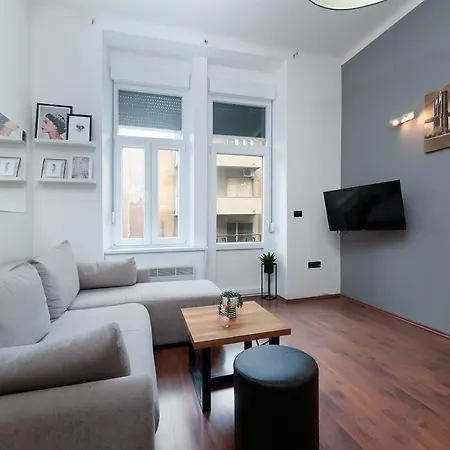 Nikas Apartment *